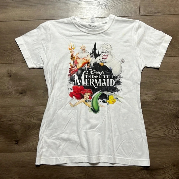 Disney shirt - Picture 1 of 3